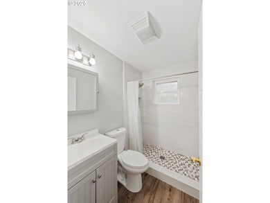 Location, location, location! Single level ranch style home with - photo 24