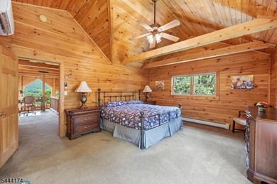 Escape To Your Own Mountain Retreat In This Beautifully Crafted - photo 25