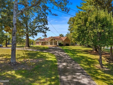 Beautiful 3.5 acres with barn, close to both Douglas and - photo 31