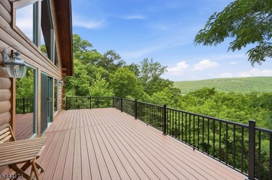 Escape To Your Own Mountain Retreat In This Beautifully Crafted - photo 37