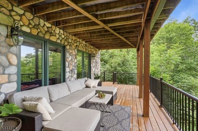 Escape To Your Own Mountain Retreat In This Beautifully Crafted - photo 39