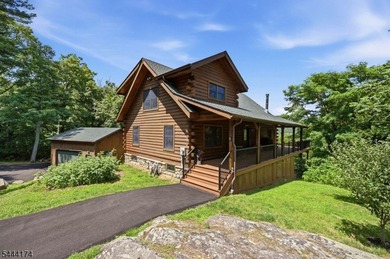 Escape To Your Own Mountain Retreat In This Beautifully Crafted - photo 42