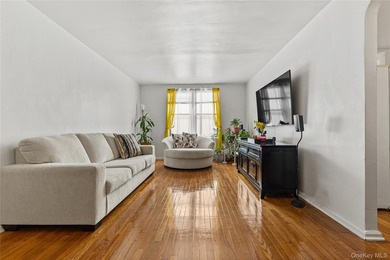 You found it! A real two-bedroom, one bath co-op with a MODERN - photo 6