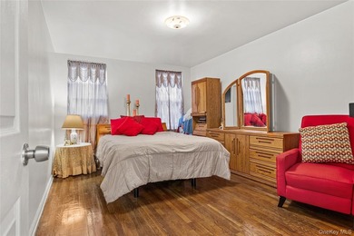 You found it! A real two-bedroom, one bath co-op with a MODERN - photo 10