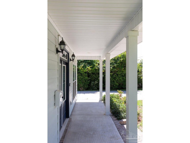 Custom built craftsman home just minutes from Downtown - photo 4