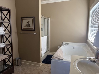Welcome to this almost 3,000 square foot partially furnished - photo 24