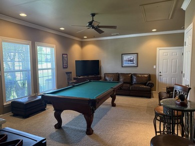 Welcome to this almost 3,000 square foot partially furnished - photo 25