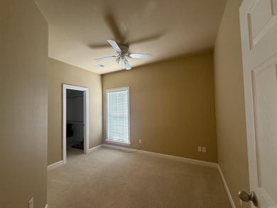 Welcome to this almost 3,000 square foot partially furnished - photo 30