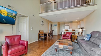 TOP-FLOOR PANORAMIC MAIN CHANNEL VIEWS set this exceptional - photo 4