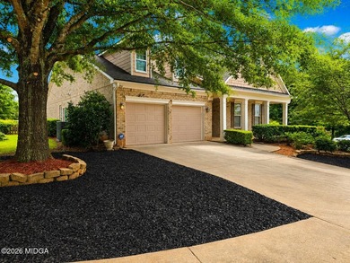Welcome to this beautifully maintained 3 bedroom, 2 bath home - photo 1