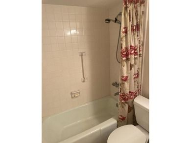 Charming first-floor condo. Step inside to find a spacious - photo 14