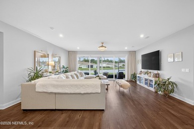 Welcome to this beautifully designed ranch-style water view home - photo 23