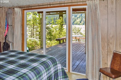 Waterfront Living with a Private Dock & Stunning Views! This - photo 23