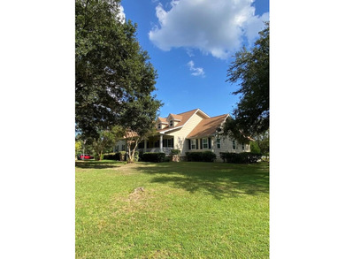 This beautiful home has it all! There is a sunroom with wet bar - photo 4