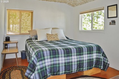 Waterfront Living with a Private Dock & Stunning Views! This - photo 27