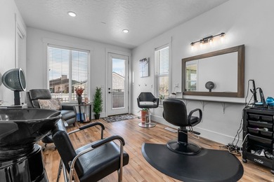 Don't miss this thoughtfully designed custom and fully finished - photo 35