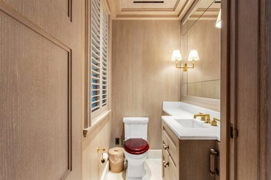 Tucked away in the heart of town, 238 Phipps Plaza offers the - photo 14