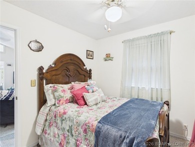 Finding a lakefront property with both great water access and - photo 15