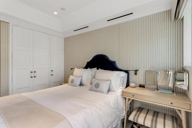 Tucked away in the heart of town, 238 Phipps Plaza offers the - photo 17