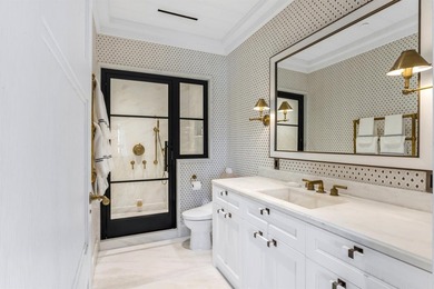 Tucked away in the heart of town, 238 Phipps Plaza offers the - photo 18