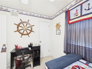 Finding a lakefront property with both great water access and - photo 19