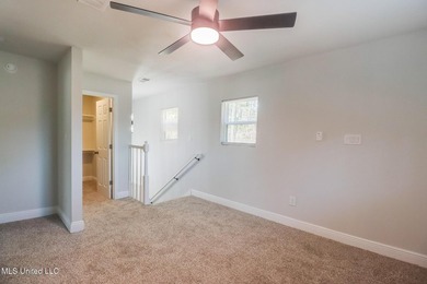 Welcome to your dream home! This beautiful smart home is - photo 21
