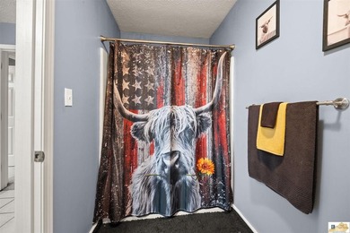 The square footage tells the story. With approximately 3,000 - photo 24