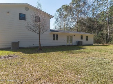 Welcome to your dream home! This beautiful smart home is - photo 28