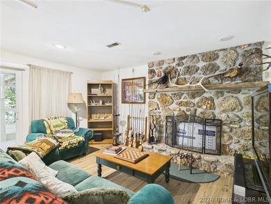 Finding a lakefront property with both great water access and - photo 34