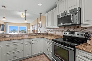 Price Improvement! Wake up to breathtaking panoramic views of - photo 8