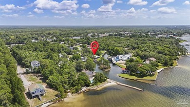 89 feet of canal frontage opening to a private island and the - photo 3