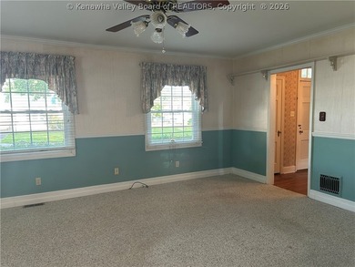 Always a favorite of mine! This is a beautiful colonial home - photo 5