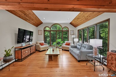 Welcome to 10 Candleview Drive, a beautifully renovated home in - photo 10