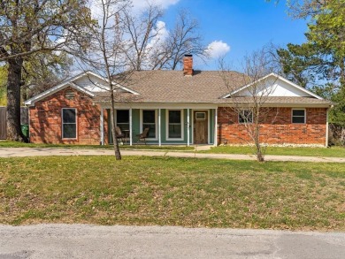 Lake Home Sale Pending in Lake Dallas, Texas