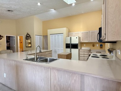 Original owner/builder of this superbly built home on 6.79 high - photo 14