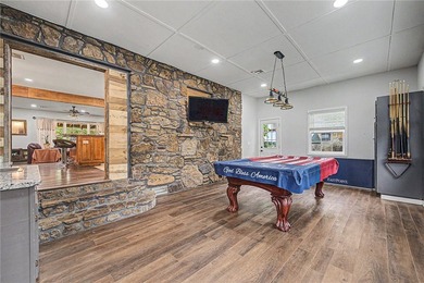 Beautifully renovated 1979 home on a versatile property - photo 15