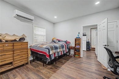 Beautifully renovated 1979 home on a versatile property - photo 31