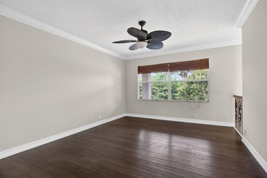 Located on a private cul-de-sac lakefront lot in the exclusive - photo 31