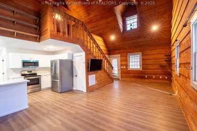 Totally updated throughout, this two-bedroom, two-bath cottage - photo 3