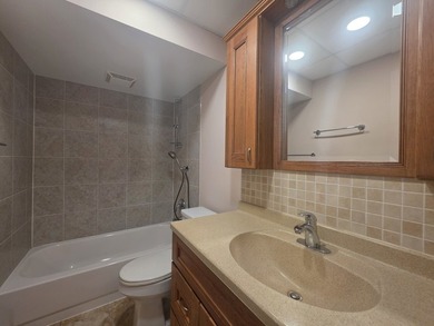 Welcome to this spacious and well-maintained 2-bedroom - photo 9