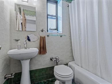 Step into elegance with this exquisite one-bedroom, one-bathroom