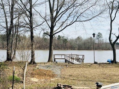 Weiss Lake Home For Sale in Centre Alabama