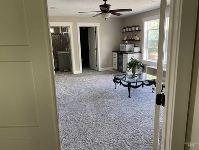 This home has it all! 5 Bedrooms, spacious master has a standing - photo 11