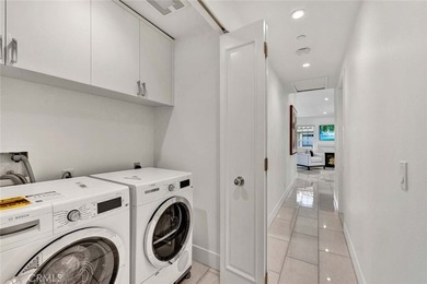 Welcome to 186 Gallery Way, a Turnkey Home Located in the Highly - photo 12