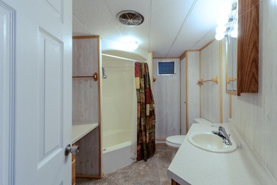 Enjoy the best of Northwoods living in this renovated 2-bedroom - photo 13