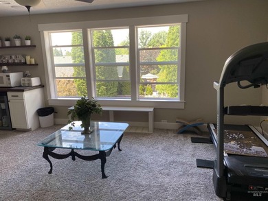 This home has it all! 5 Bedrooms, spacious master has a standing - photo 13
