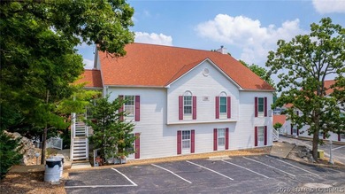 Well cared for Unit- that offers easy access to the unit w/it - photo 2