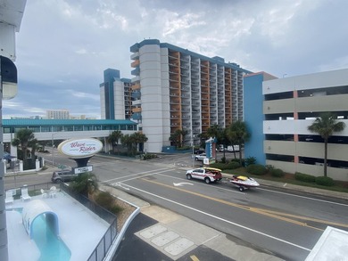 Beautiful condo on located on the top floor of the Wave Rider - photo 11