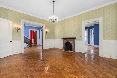 The George M. Hazard House is a substantial three-story - photo 11