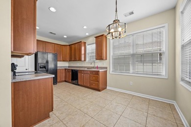 This lovely waterview 3BR / 2BA 2 car garage all Brick home in - photo 14